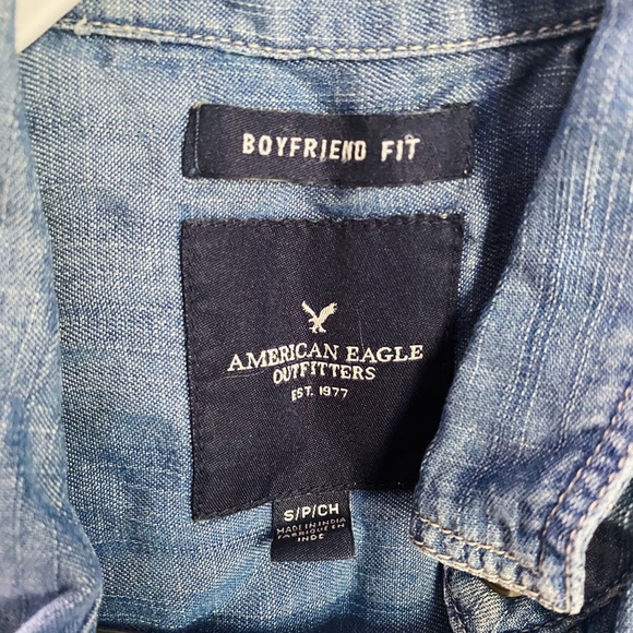 American Eagle Chambray Boyfriend-Fit Button Up - Picture 2 of 2
